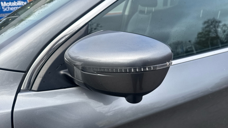 Nissan Qashqai 1.5 dCi Tekna 5dr Diesel Hatchback